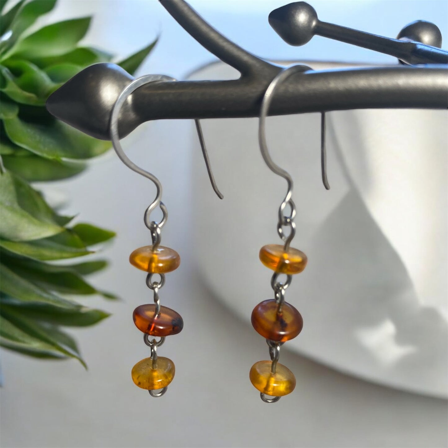 Boucles d’oreilles pendantes en ambre